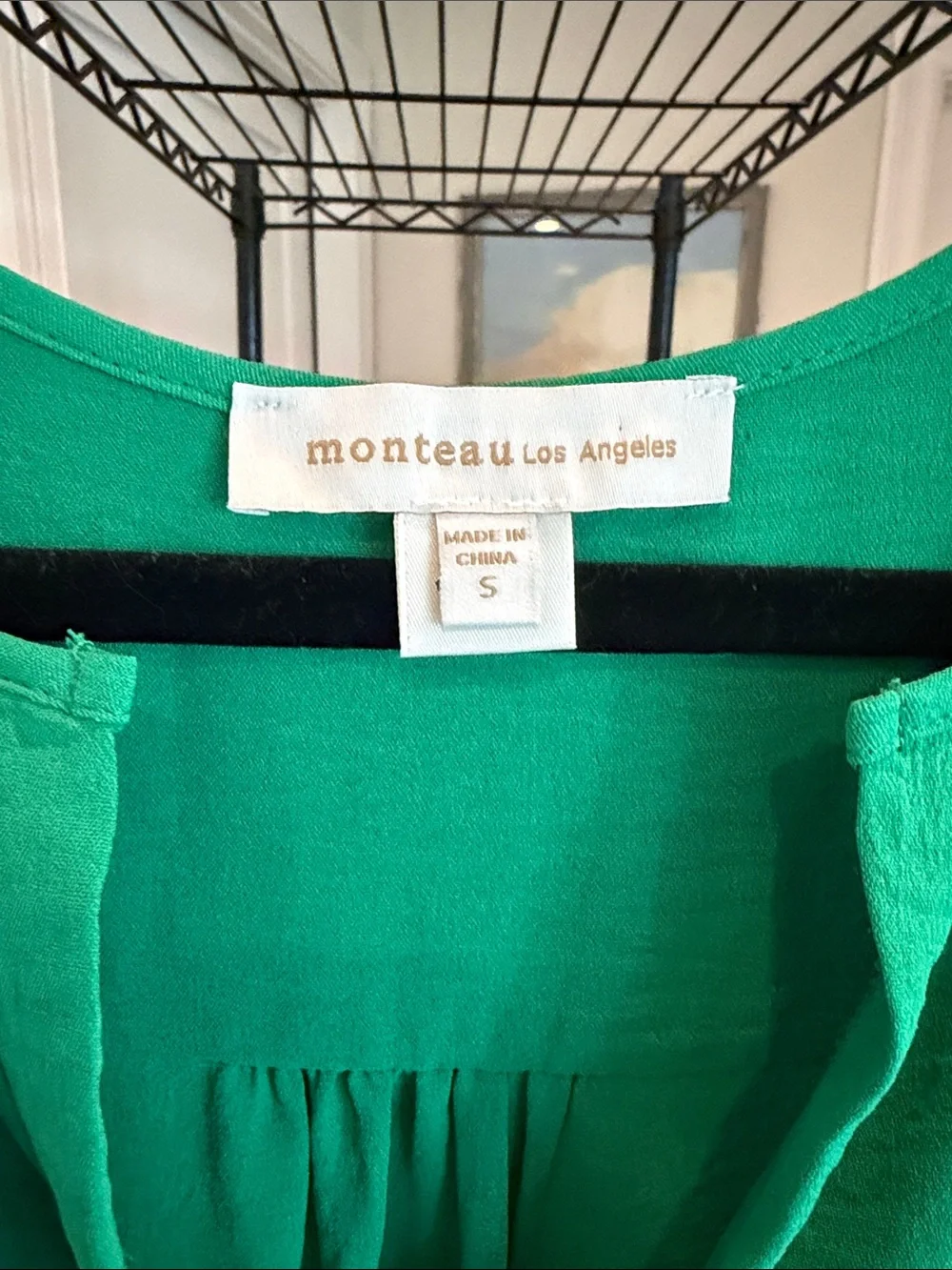 Monteau Los Angeles elegant green